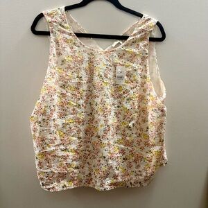 FINAL PRICE - NWT floral LOFT blouse🍦